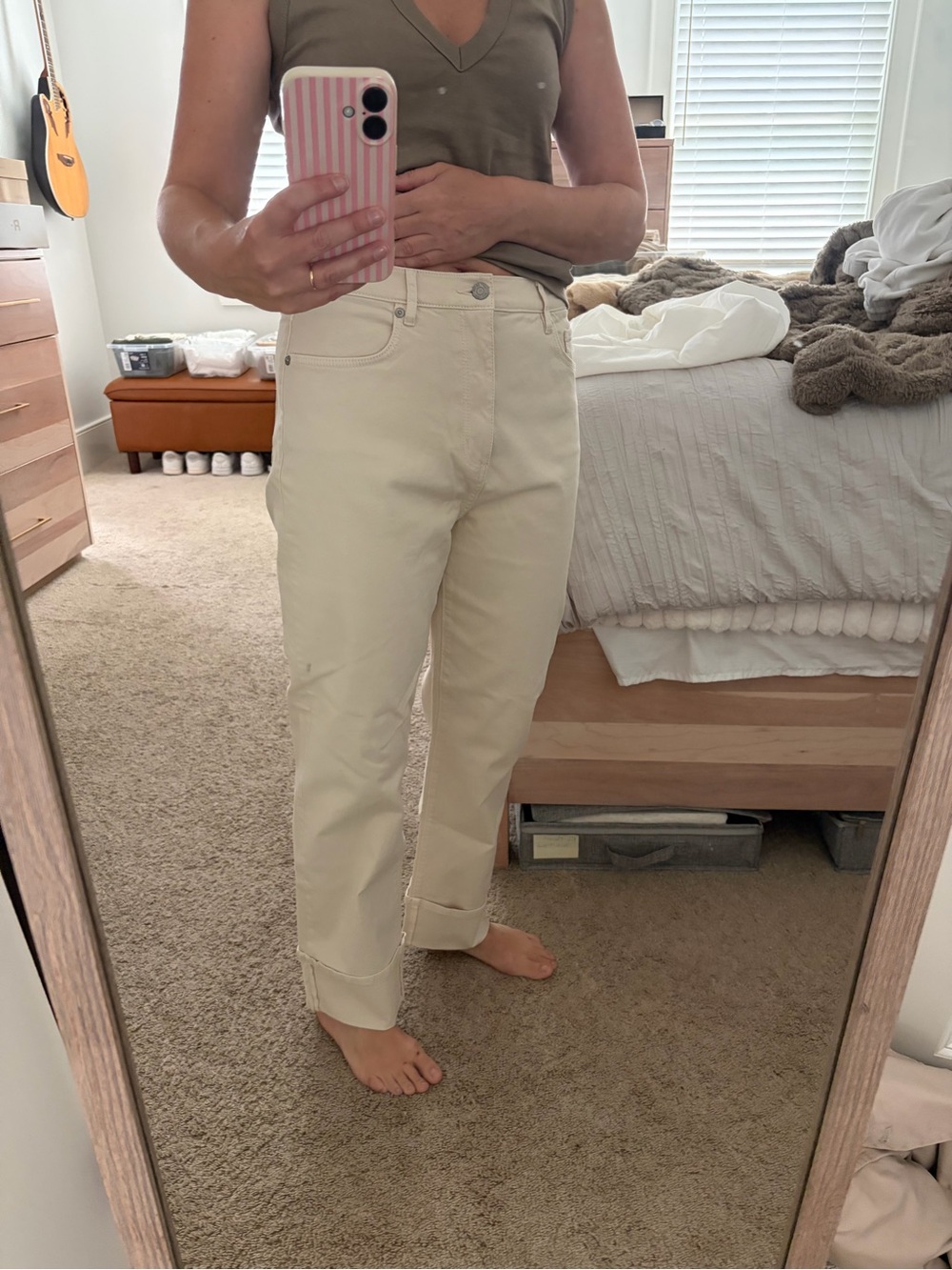 LOFT Cream Ankle-Length Straight Jeans with cuff.  Size 28/6. NWT